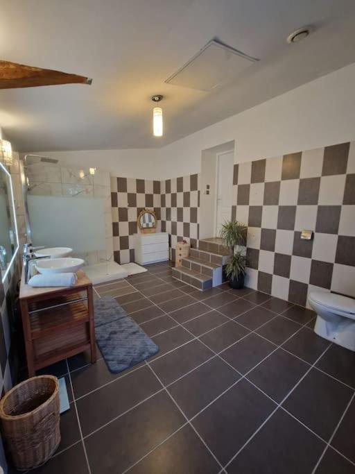 Villa Demeure En Pierre Avec Piscine Privee Etauliers Esterno foto
